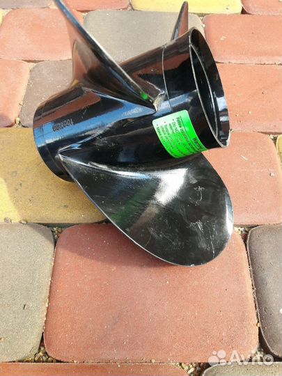 Винт для моторной лодки