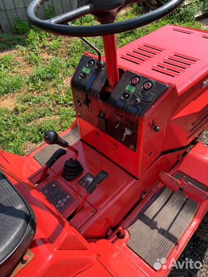 Мини-трактор КУРГАНМАШЗАВОД КМЗ-012, 1993