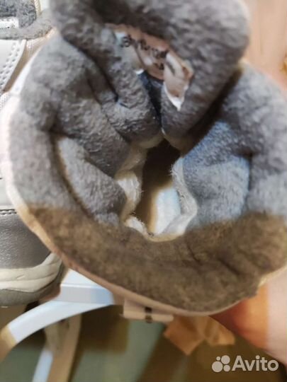 Ботинки зимние для девочки 24
