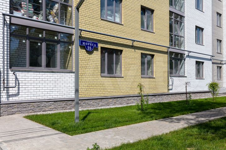 2-к. квартира, 56,8 м², 1/9 эт.