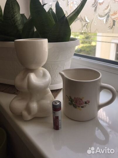 Фарфоровый йог,сливочник в д а р