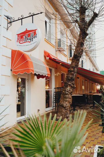 Сотрудник линии раздачи 