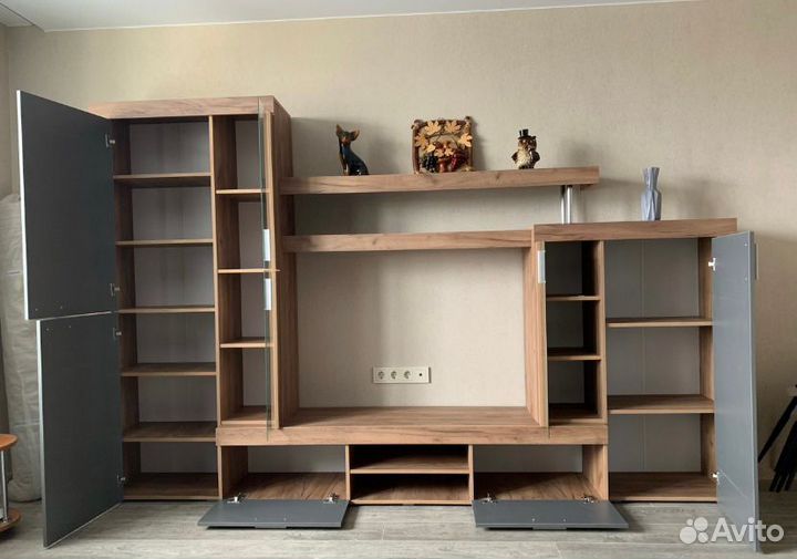 Стенка Монтана в гостиную