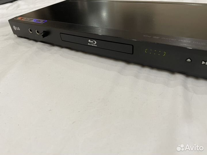 LG Blu-ray плеер