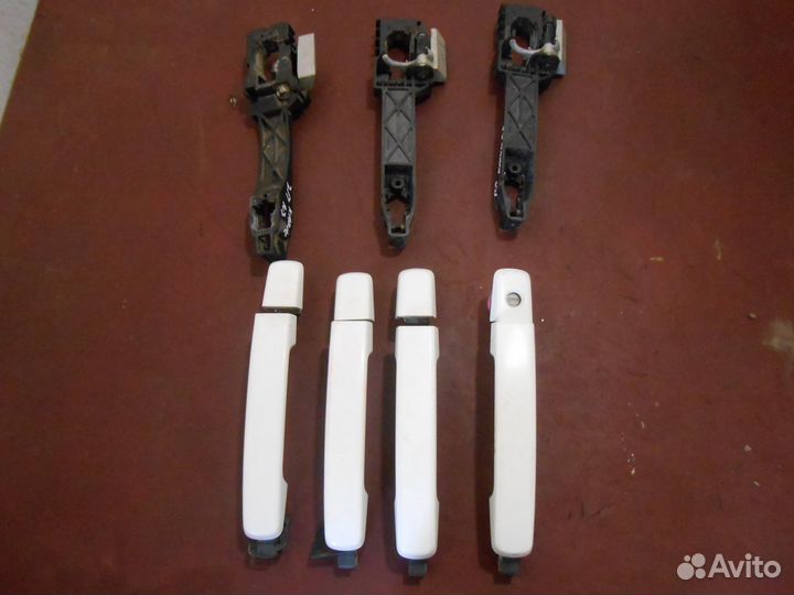 Ручка двери наружная Qashqai J 10 Кашкай кронштейн