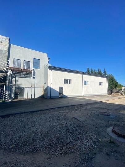 Здание, 1200 м²