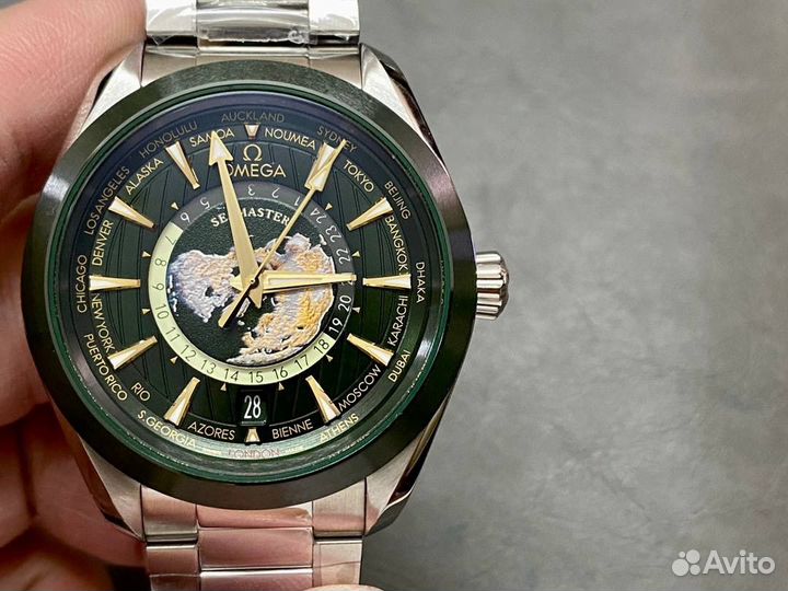 Часы Omega Seamaster Aqua Terra Worldtimer