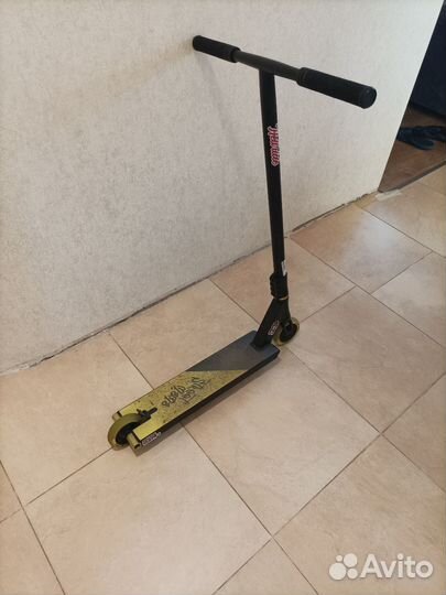 Трюковой самокат Tech team street mama 2023 жёлтый