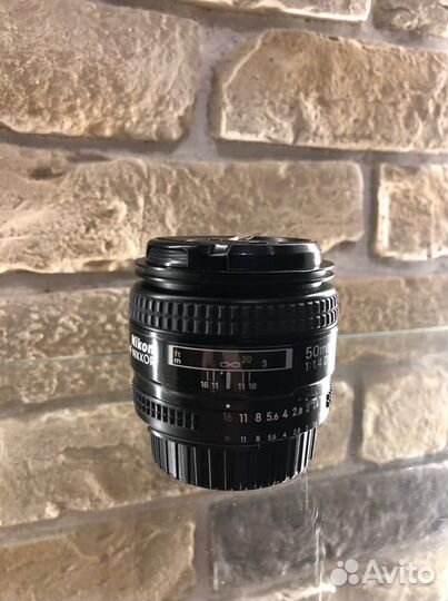 Объектив Nikon 50mm f/1.4D AF-S Nikkor