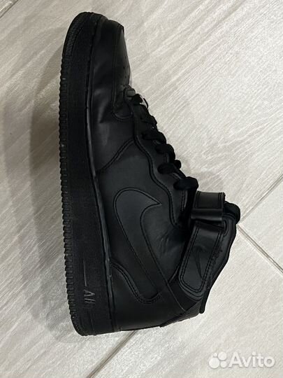 Кроссовки Nike Air Force 1 Mid