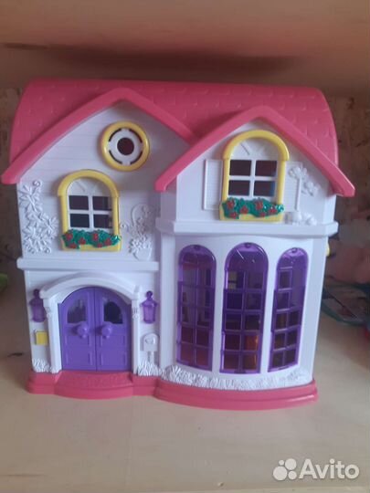 Домик кукольный