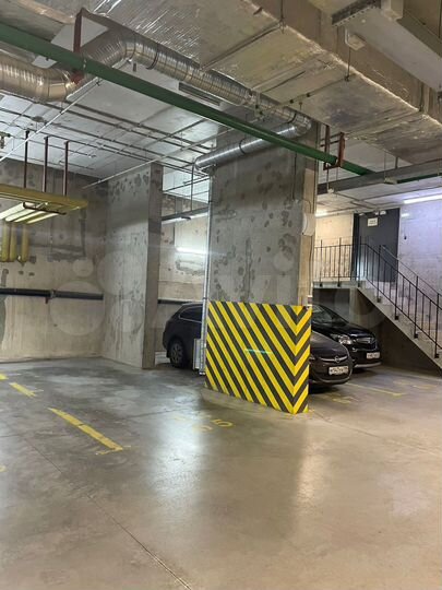 Машиноместо, 13 м²