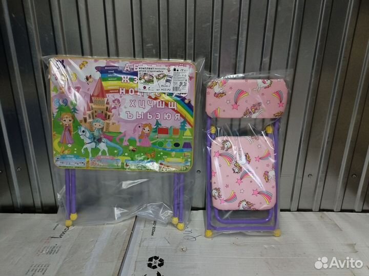 Детский стол и стул