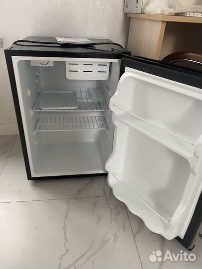 Холодильник маленький. Мини холодильник