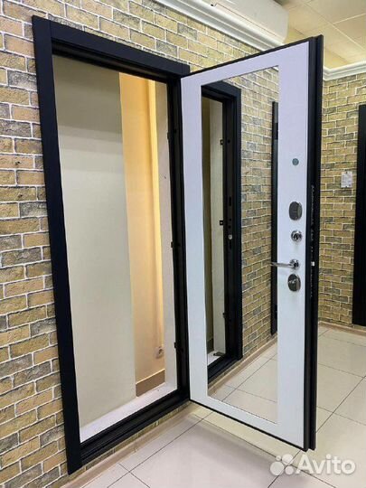 Дверь входная