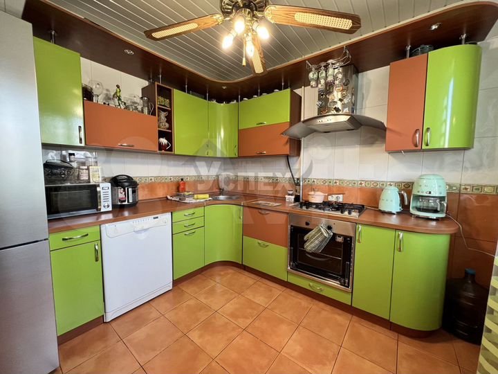 5-к. квартира, 114 м², 5/9 эт.