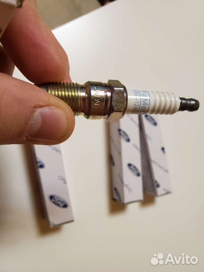 Свечи зажигания форд 1369704