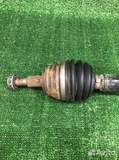 Привод правый АКПП Skoda Octavia Tour