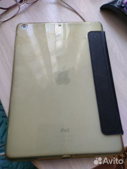 Продам iPad Air