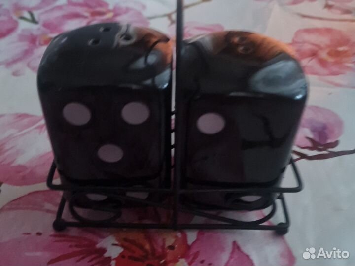 Сольница и перечница