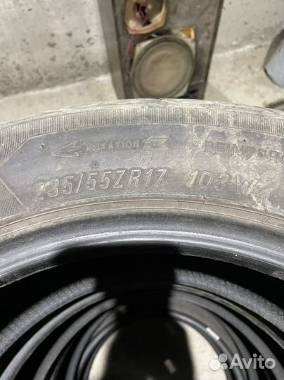 Maxxis UE-103 235/55 R17