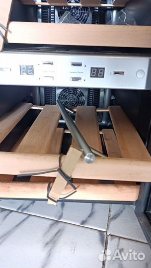 Термоэлектрический винный шкаф caso WineDuett 12