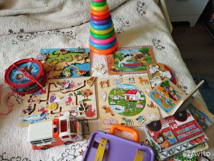 Пазлы, игрушки