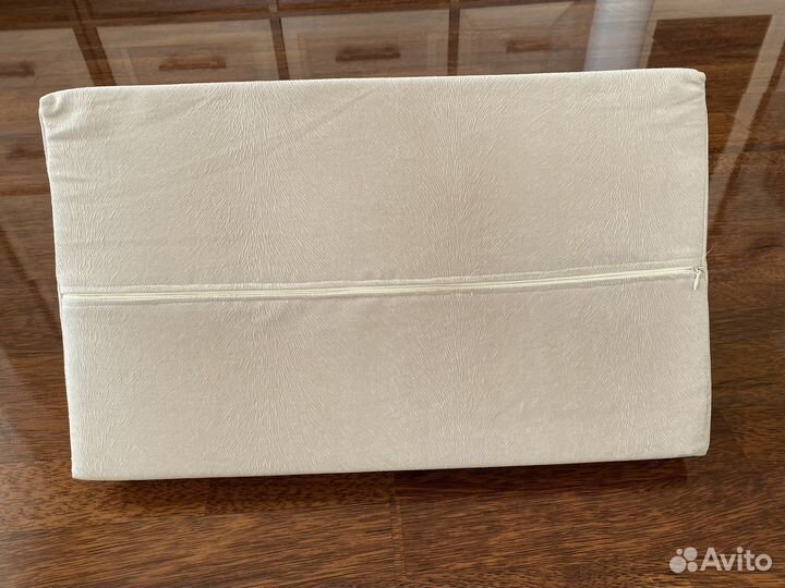 Подушка лешмейкера на кушетку