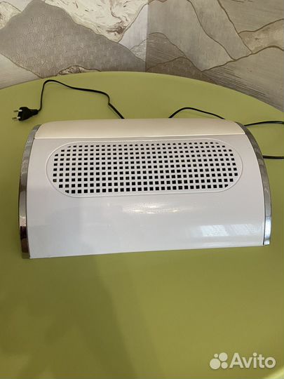 Маникюрный пылесос