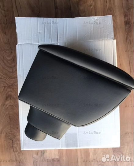 Подлокотник Varta Kia Rio с 17 г