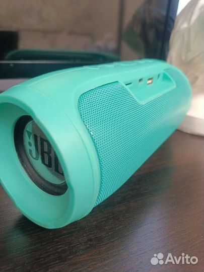 Колонка jbl charge 4