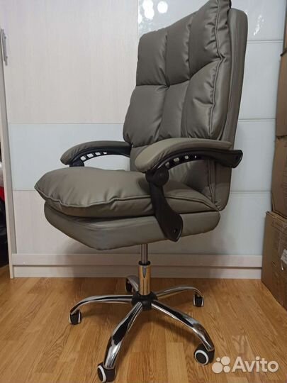 Компьютерное кресло новое