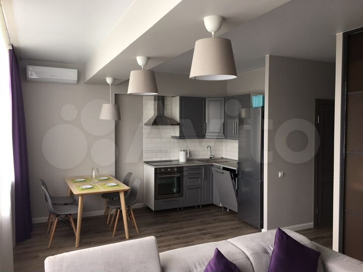 2-к. квартира, 52 м², 5/15 эт.