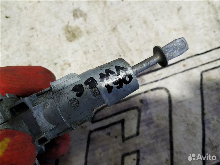 Личинка замка двери Volkswagen Passat B6 1.8 BZB