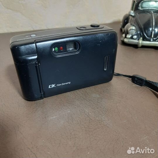 Плёночный фотоаппарат polaroid 2000ff