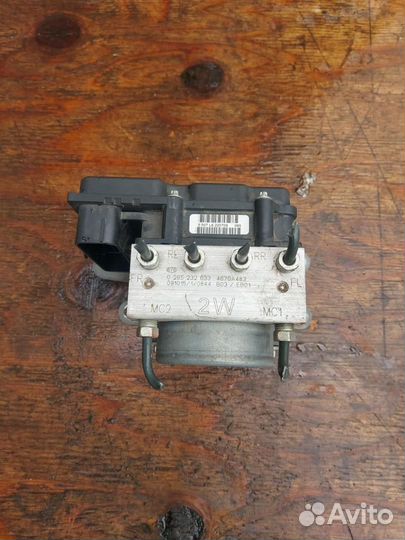 Блок ABS Mitsubishi i-MiEV HA3W 2011 4670A483