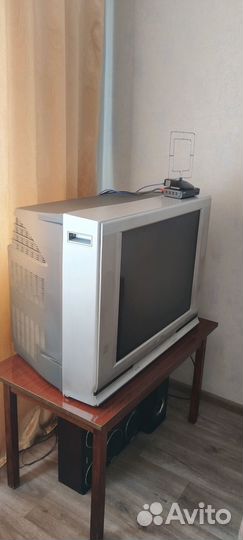 Продам телевизор toshiba