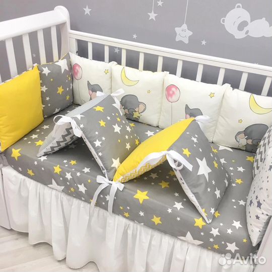 Детская кроватка с матрасом и бортиками