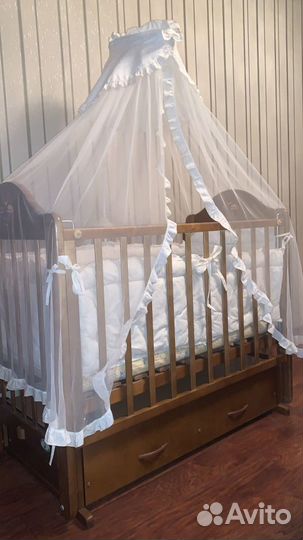 Детская кроватка