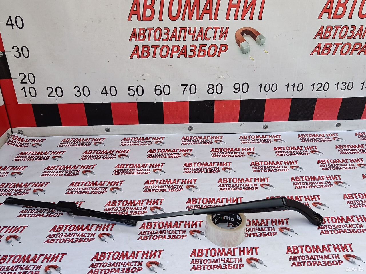 Поводок стеклоочистителя дворника правый Хавал Ф7