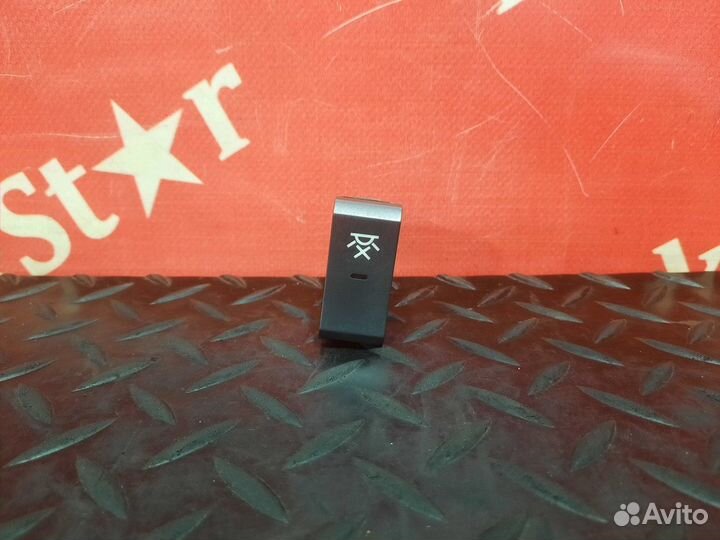 Кнопка внутреннего освещения Daf XF106