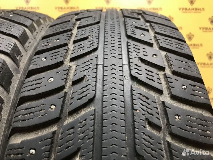 Kumho I'Zen KW22 215/65 R16 98T