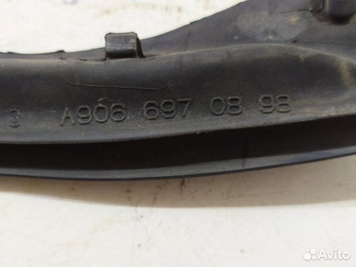 Уплотнительная резинка боковой двери левая