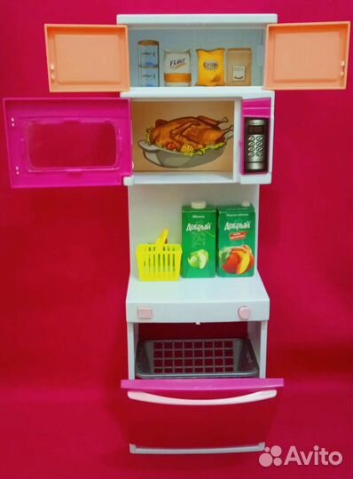 Детская игрушечная кухня