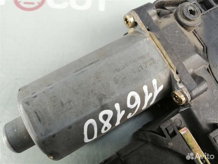 Мотор стеклоподъемника передней левой двери VW Go