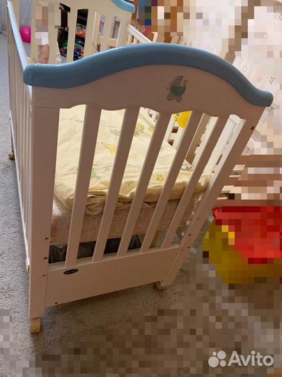 Детская кроватка