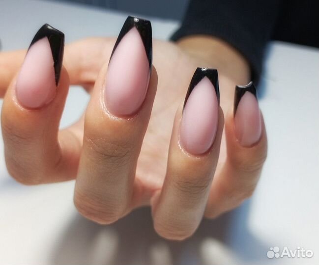 Маникюр,педикюр