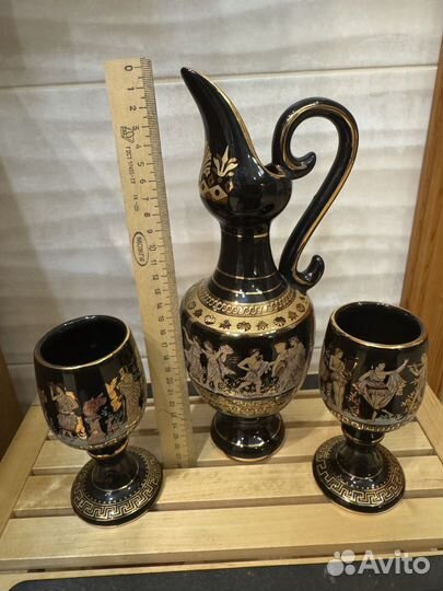 Графин и бокалы