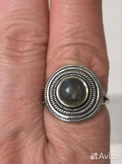 Серебряное кольцо