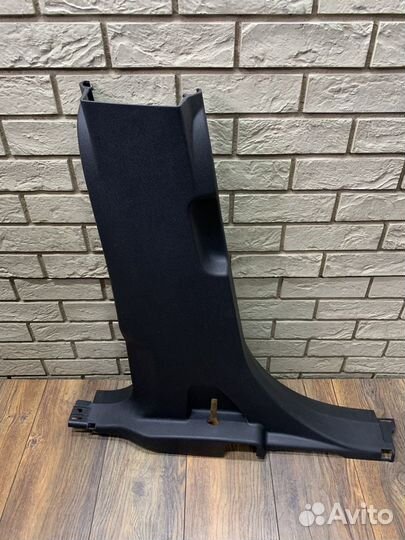 Ford Explorer с 2011 Обшивки стойки